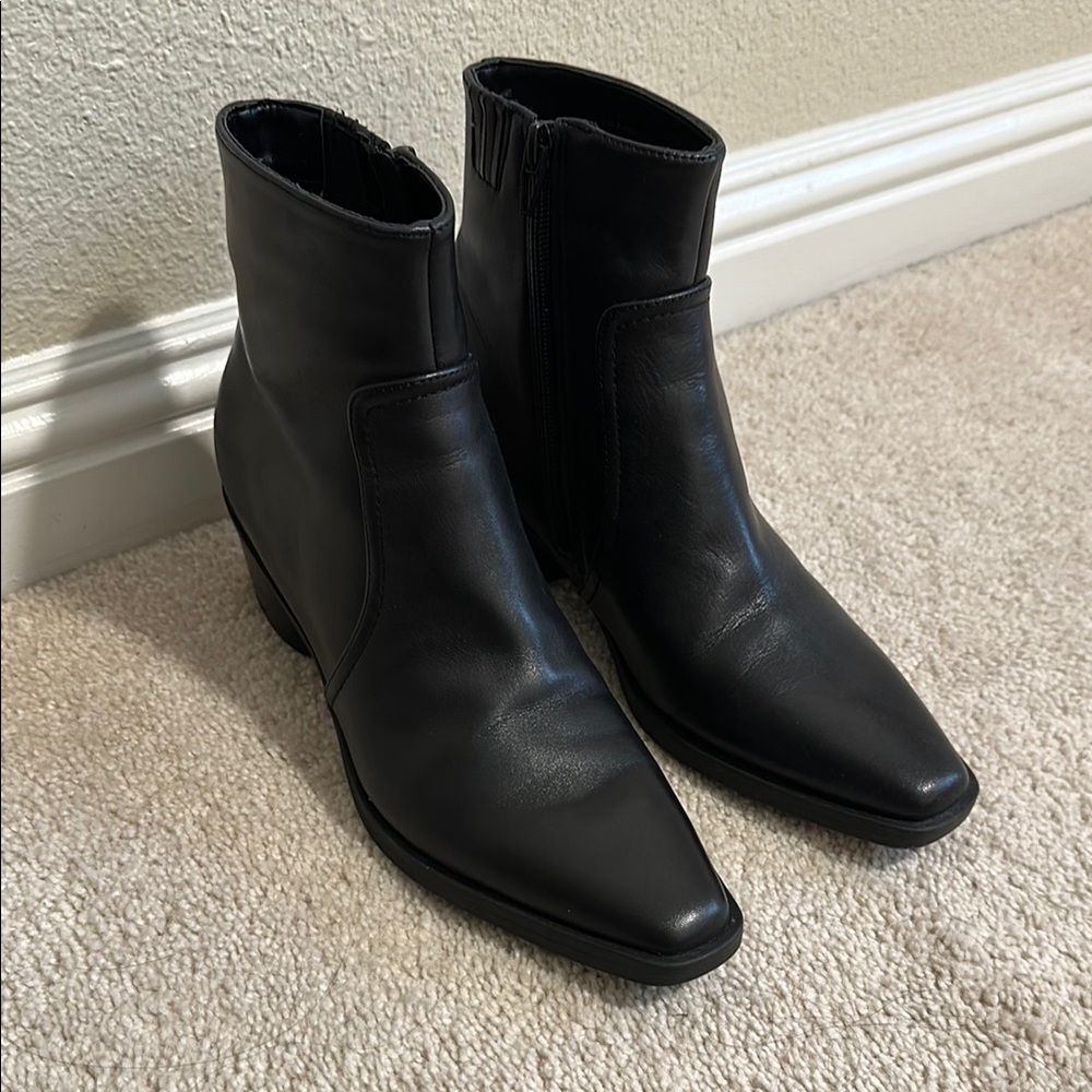 Dolce Vita Fahari H2O Booties Black Leather Size 8